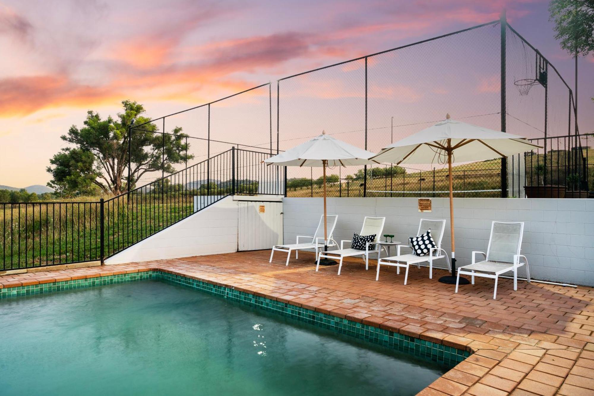 Stay In Mudgee The Grove, The Church, And Premium Private Homestead Bagian luar foto