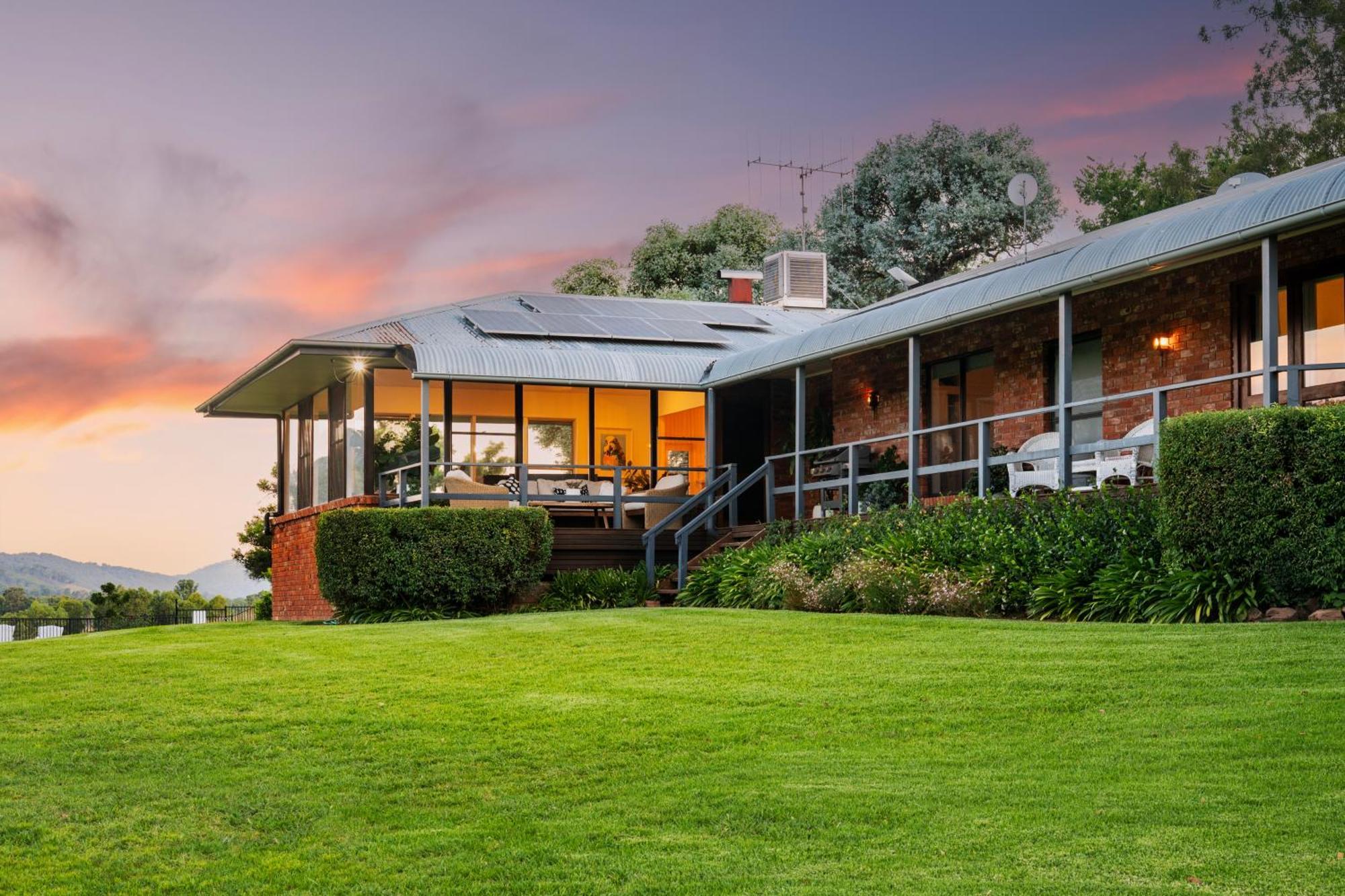 Stay In Mudgee The Grove, The Church, And Premium Private Homestead Bagian luar foto